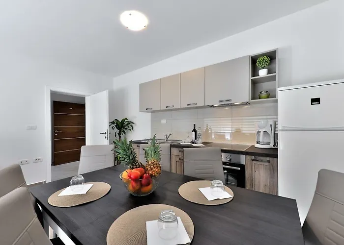 Sunset アパート ザダル